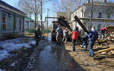 Трудовой десант в Иверской обители
