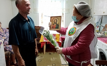 Волонтерское движение "Мирликия" помогает подопечным семьям